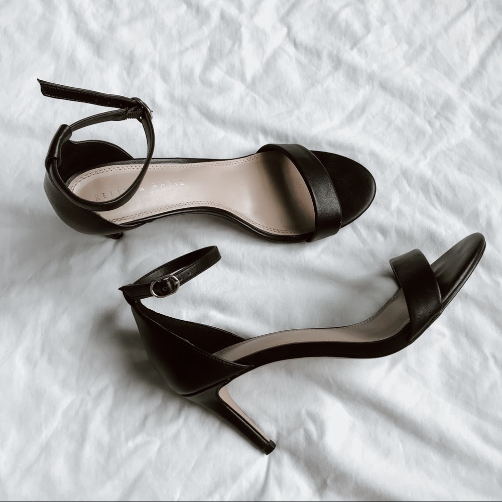 Kelly & Katie strappy matte black heels